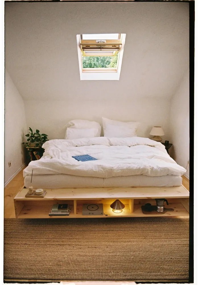 Двойно легло от масивен бор с включена подматрачна рамка в естествен цвят 160x200 cm Merge – Karup Design