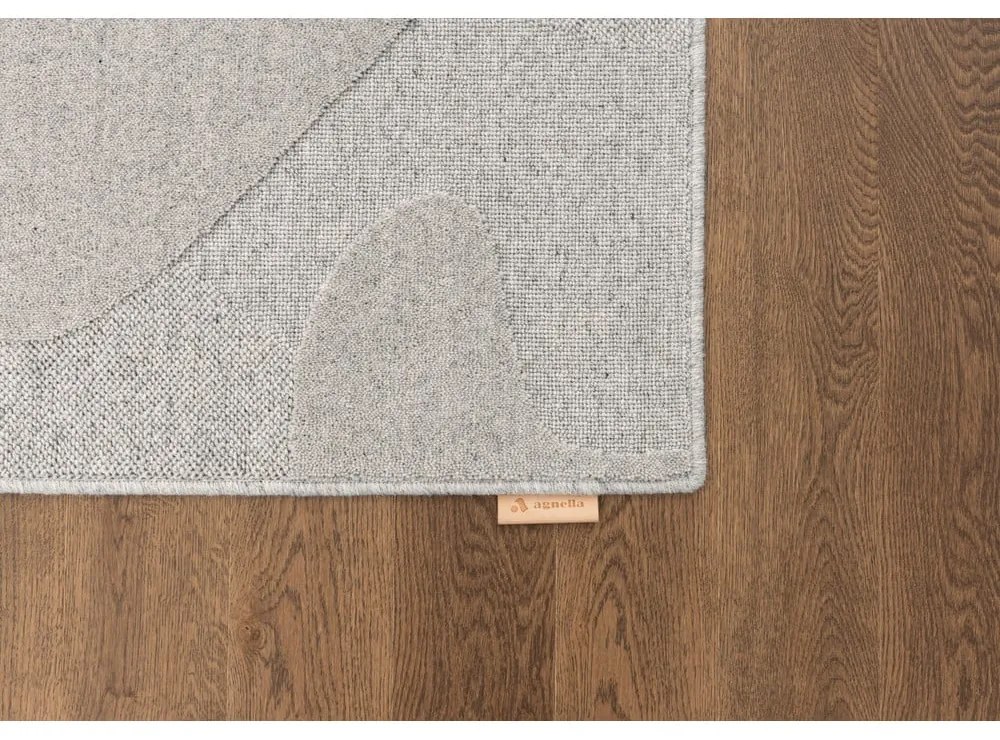 Светлосив вълнен килим 160x230 cm Morphic Botanica – Agnella