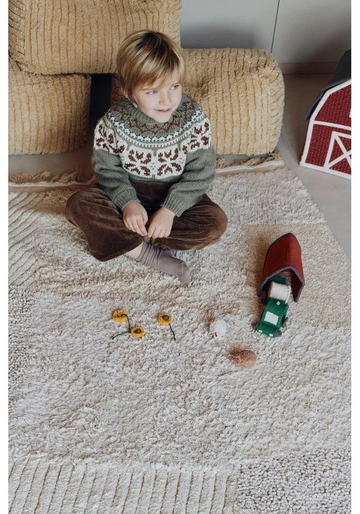 Бежово памучно детско килимче за игра 120x170 cm Farm Fields – Lorena Canals