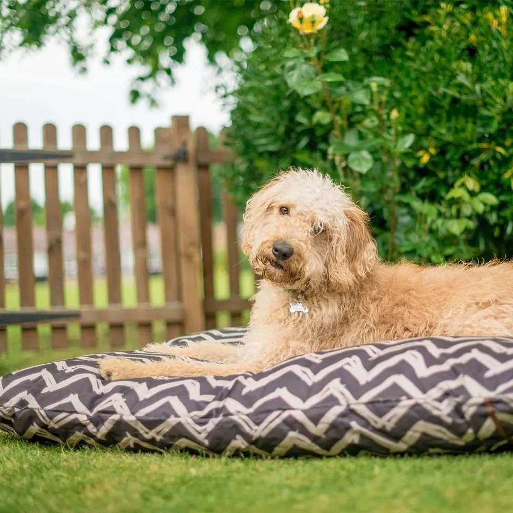 Черно легло за куче 90x120 cm Outdoor Bed Barn Raven Black L – P.L.A.Y.