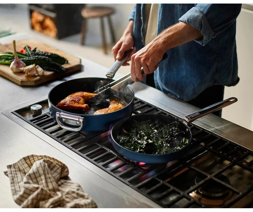 Тиган с керамично покритие ø 30 cm Space – Joseph Joseph