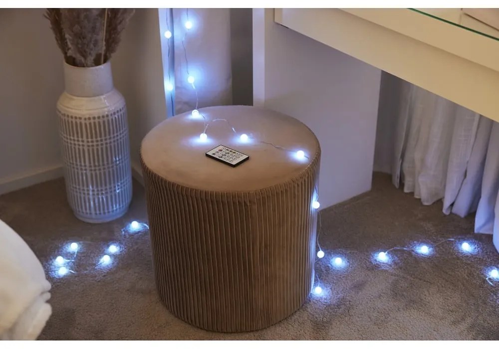 Светлинна верига за контакт с дължина 10 m, 66 броя крушки Smart – Star Trading