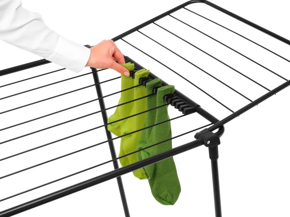 Матово черна сушилня за дрехи 18 m HangOn Too – Brabantia