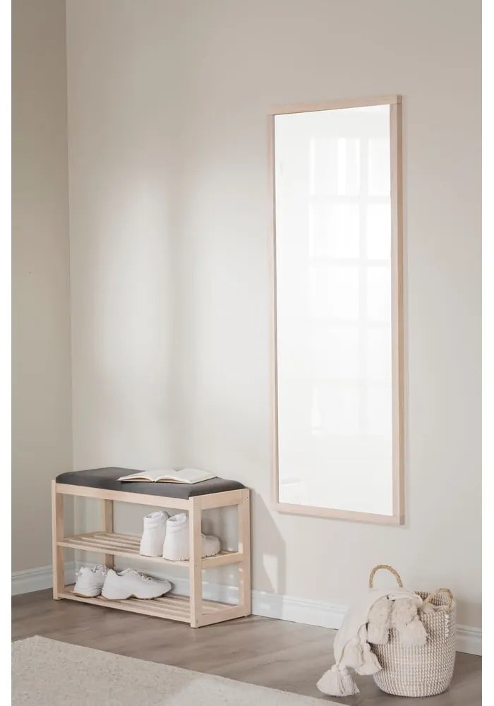 Черна стойка за обувки от масивен дъб за сядане Confetti – Rowico