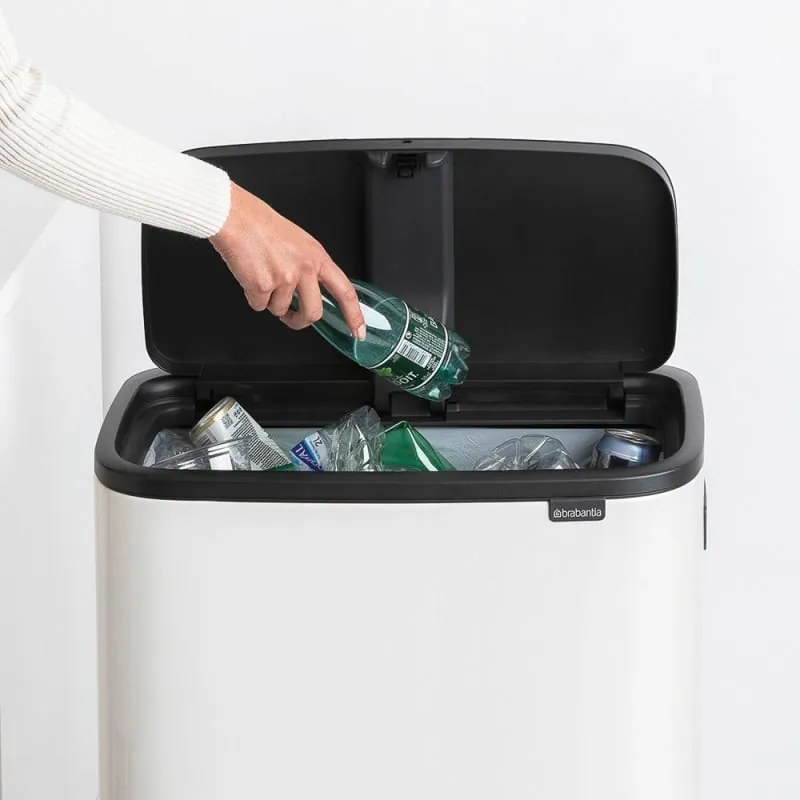 Кош за боклук Brabantia Bo Touch Hi 1001259, 60 л, Странични отвори за пренасяне, Регулируеми крака, Бял
