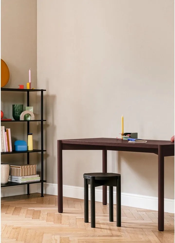 Черен стол от масивен бук Hopp – noo.ma