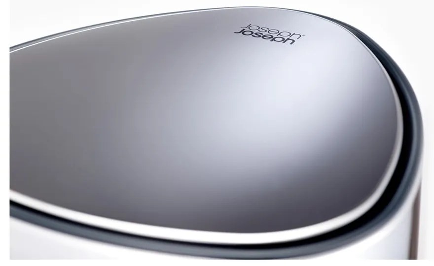 Пластмасово кошче за боклук с педал в сребрист цвят 5 l Luxe – Joseph Joseph