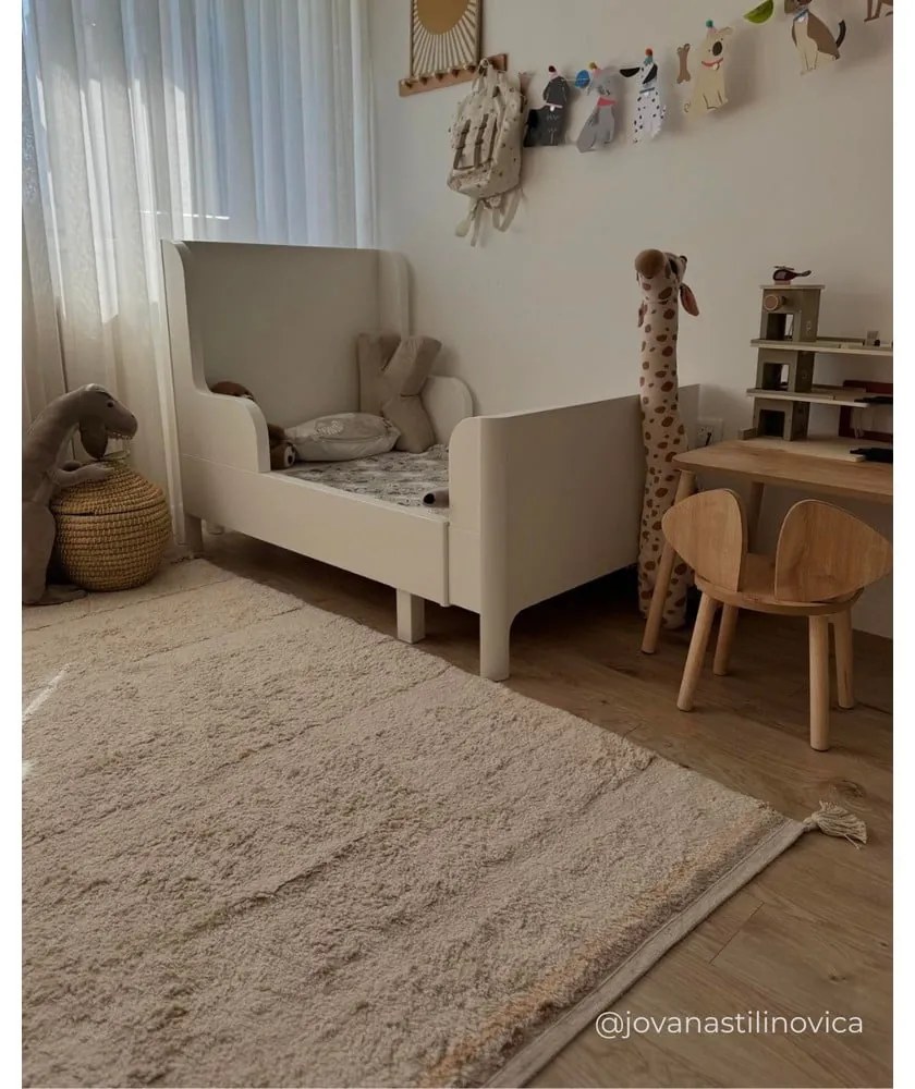 Кремав ръчно изработен памучен килим подходящ за пране 90x130 cm Bloom Natural – Lorena Canals