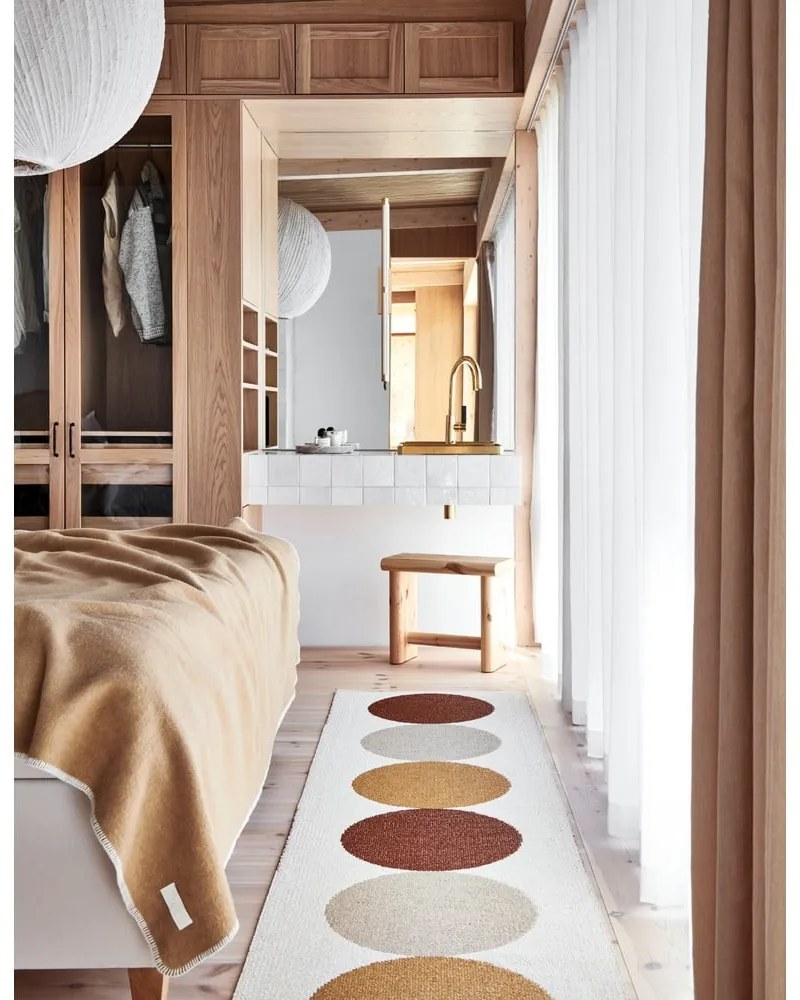 Килим за открито и закрито в цвят жълта охра и крем 70x140 cm Otto Harvest – Pappelina