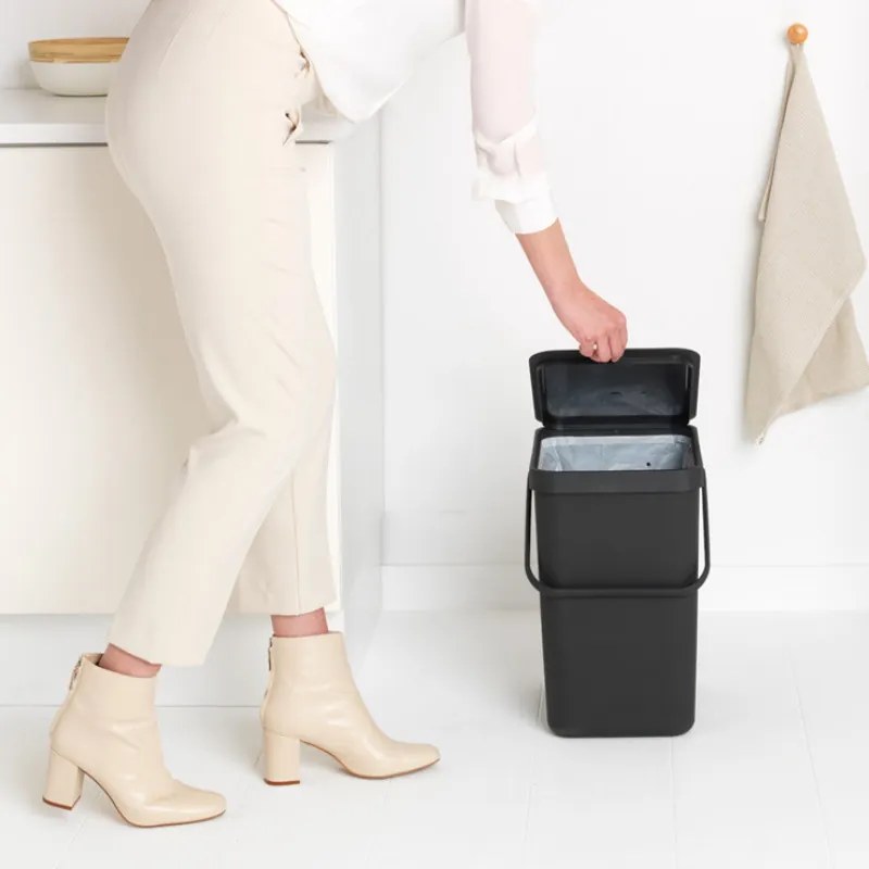 Кош за разделно събиране на боклук Brabantia Sort&Go 1003237, 25 л, Дръжка, Възможност за стенен монтаж, Тъмносив
