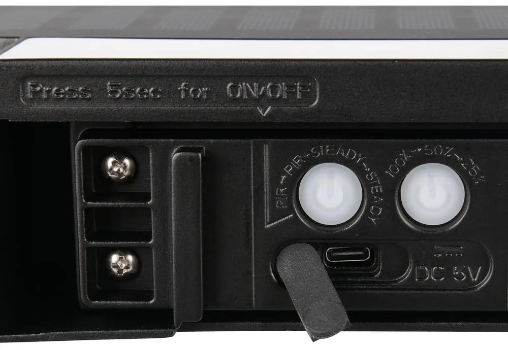 LED стенно външно осветително тяло със соларен панел (височина 6 cm) Bilbao – Reality