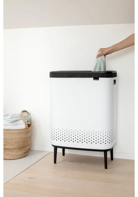 Кош за пране Brabantia Bo 1004176, 2x45 л, Пълнене без отваряне, Вентилационни отвори, Регулируеми крачета, Бял