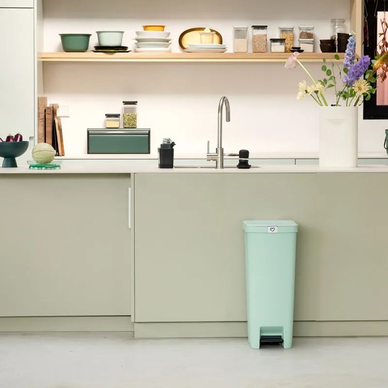 Кош за боклук с педал Brabantia StepUp 1005558, 40 л, Екологични материали, Голям отвор, Светлозелен