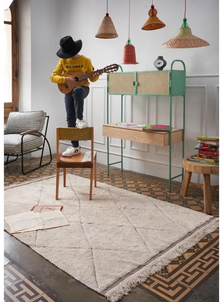 Кремав ръчно изработен памучен килим подходящ за пране 140x200 cm Bereber – Lorena Canals