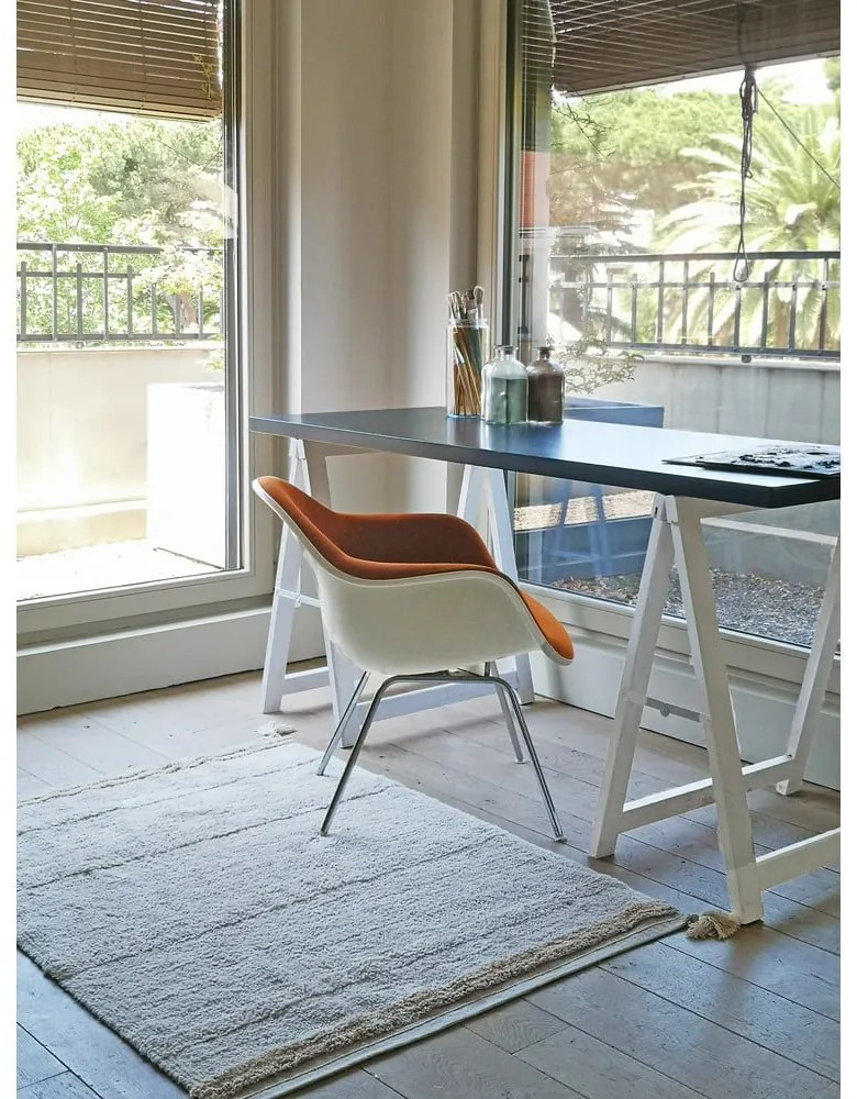 Кремав ръчно изработен памучен килим подходящ за пране 90x130 cm Bloom Natural – Lorena Canals