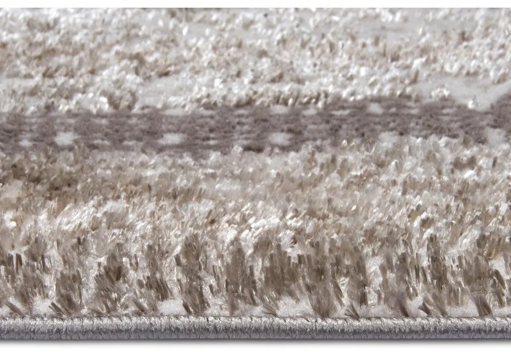 Килим в бежово-сребристо 67x120 cm Shine Classic - Hanse Home