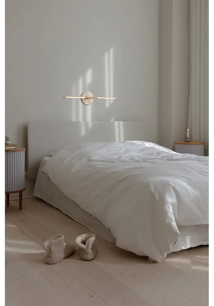 LED стенна лампа в златист цвят Omni – UMAGE