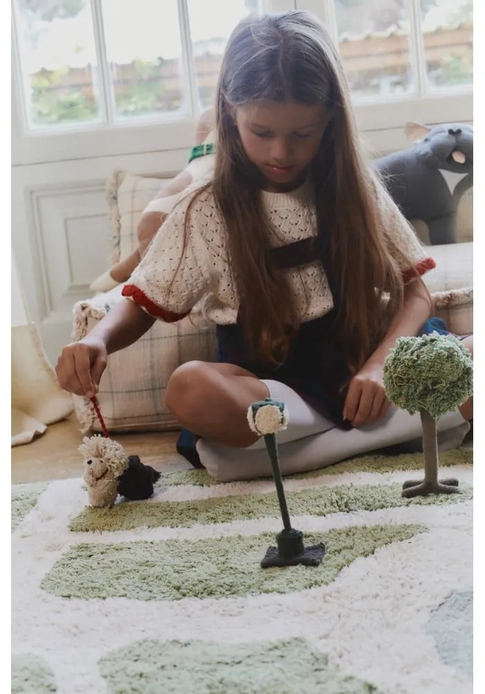 Памучно детско килимче за игра в зелен и кремав цвят 90x130 cm Hyde Park – Lorena Canals