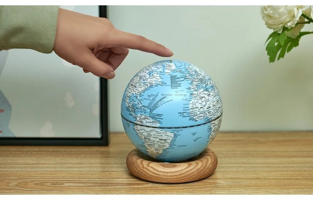 Глобус ø 13 cm Atlas LED – Gingko