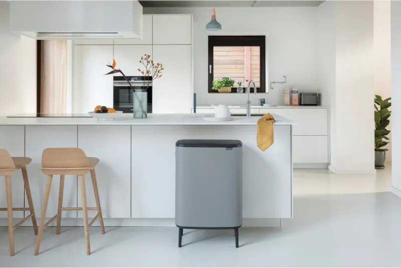 Кош за боклук Brabantia Bo Touch Hi 1001266, 2x30 л, Плътно прилепване към стена, Реглаж на краката, Минерално покритие, Сив