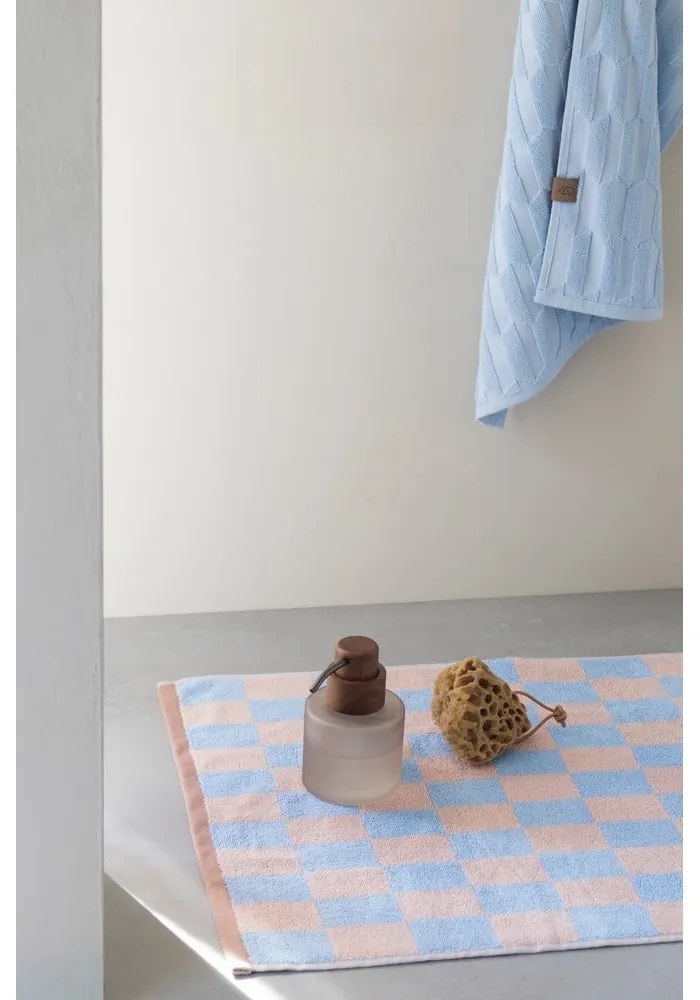 Синьо-розов килим за баня от органичен памук 50x80 cm Retro – Mette Ditmer Denmark