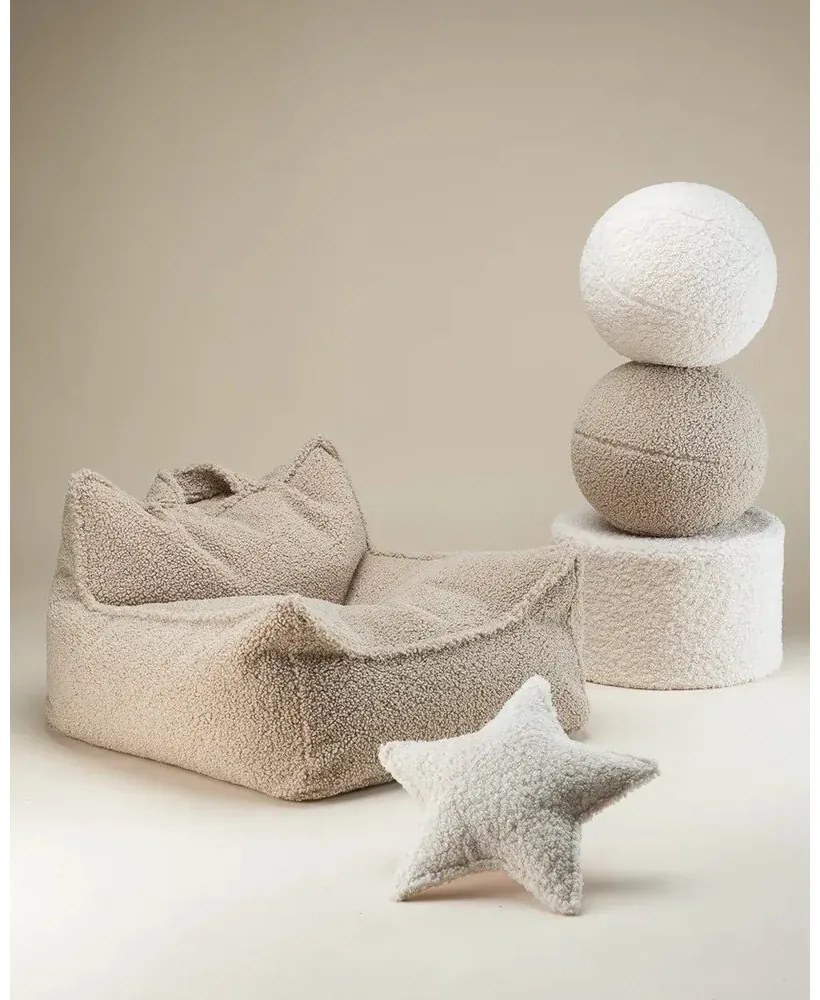 Светлокафява детска възглавница за диван от букле Ball – Wigiwama