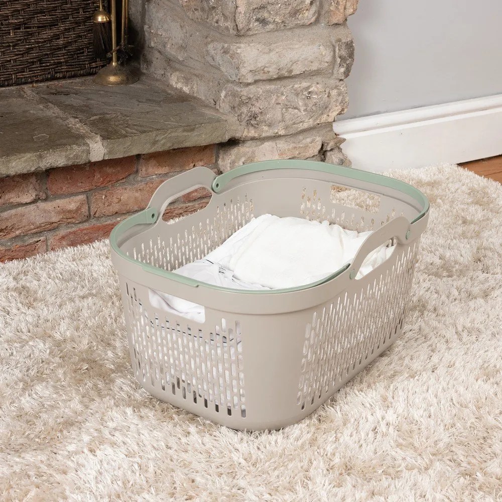 Светлокафяв пластмасов кош за пране 45 l – Addis