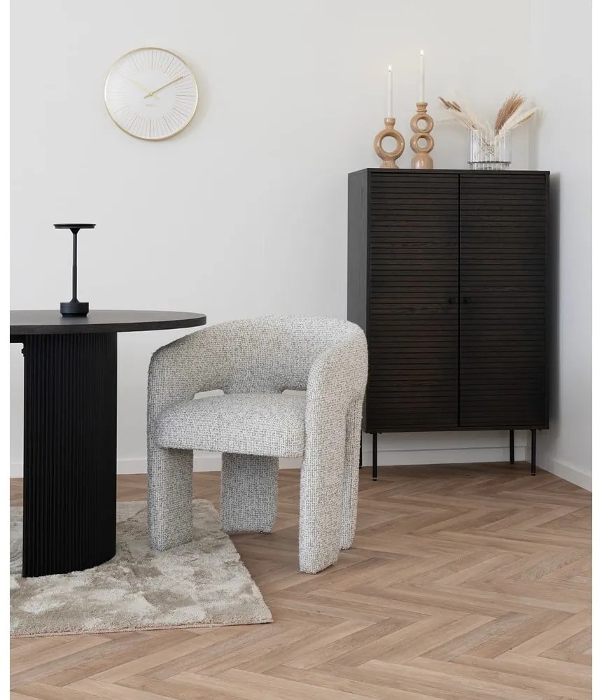 Светлосив тапициран трапезен стол с подлакътници Monroe – House Nordic