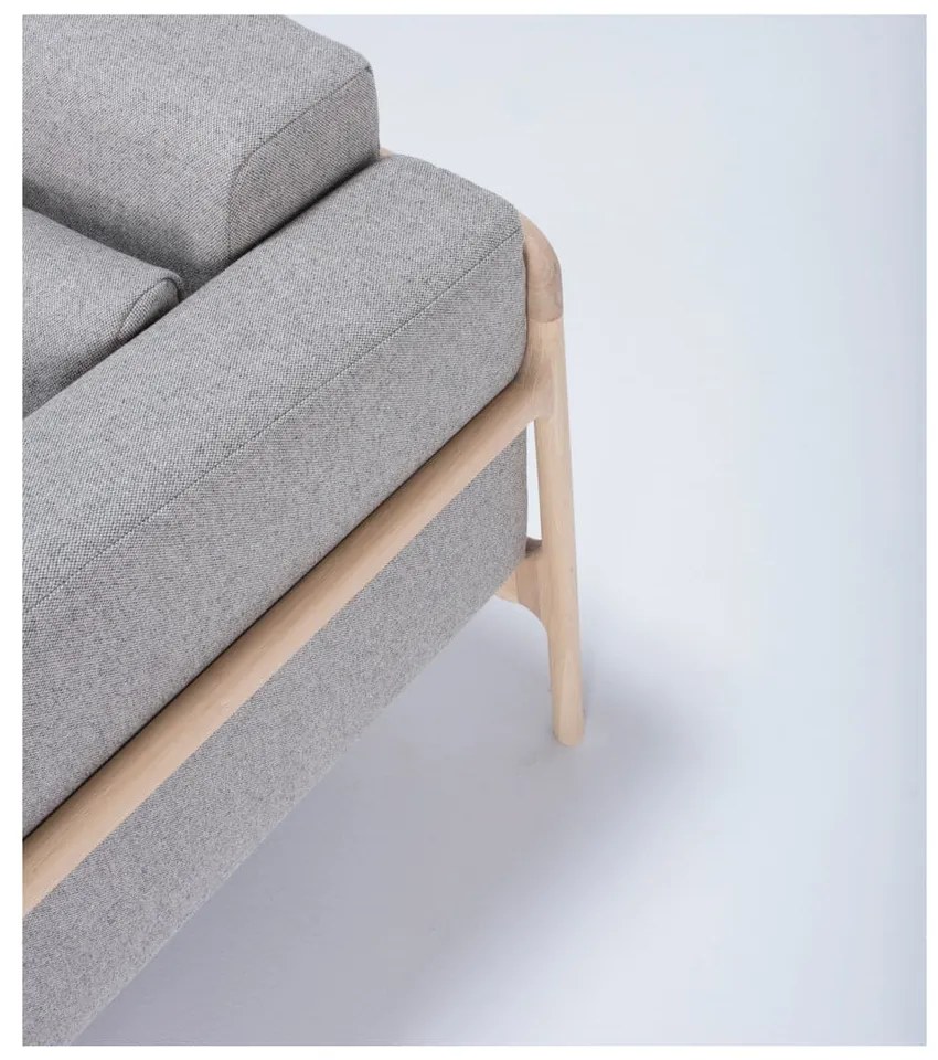 Кресло от дъбово дърво със сива текстилна седалка Fawn - Gazzda