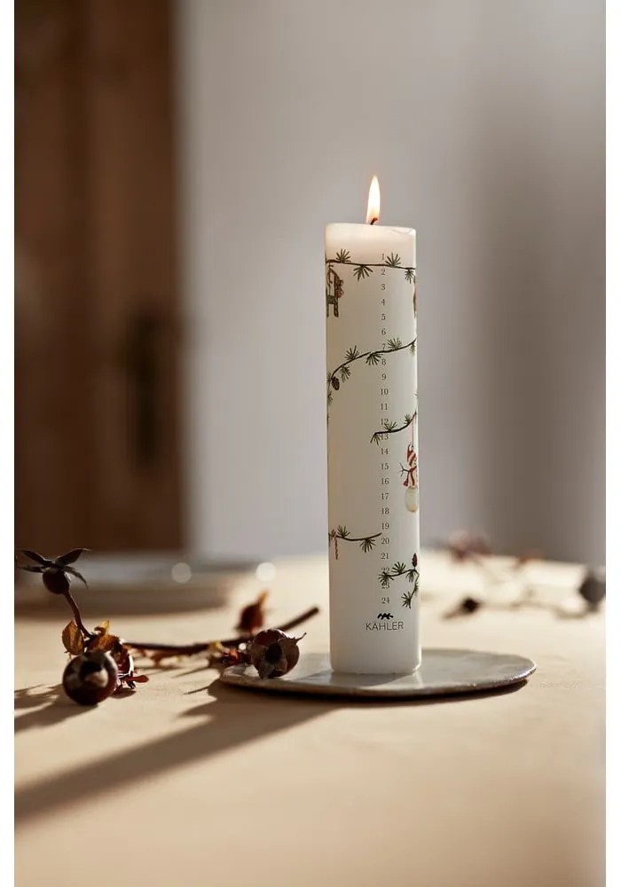 Свещ време на горене 56 час с коледен мотив Hammershøi Christmas 2025 – Kähler Design