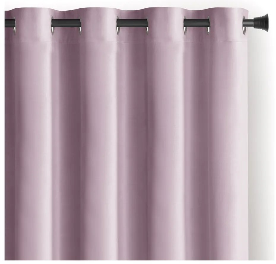 Светлорозово затъмняващо перде 140x245 cm Eyelets – Restilo
