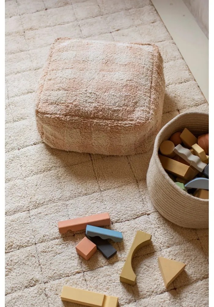 Светлорозов детски пуф Vichy Rose – Lorena Canals