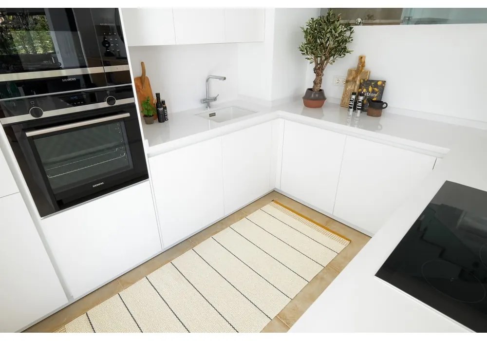 Килим за открито и закрито в цвят жълта охра и крем 60x125 cm Belle Ochre – Pappelina