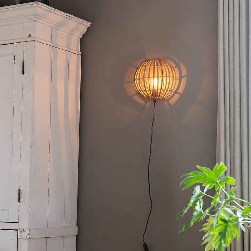 Селска стенна лампа бамбук полукръгла - Canna
