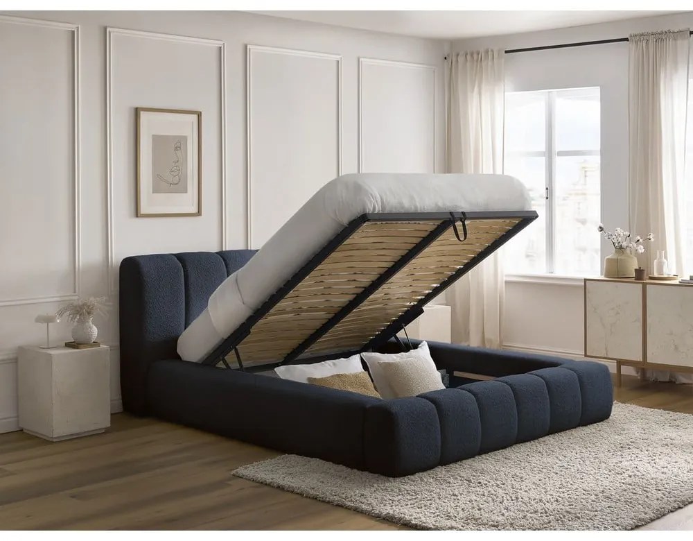 Тъмносиньо двойно тапицирано легло с място за съхранение с включена подматрачна рамка 180x200 cm Denali – Bobochic Paris