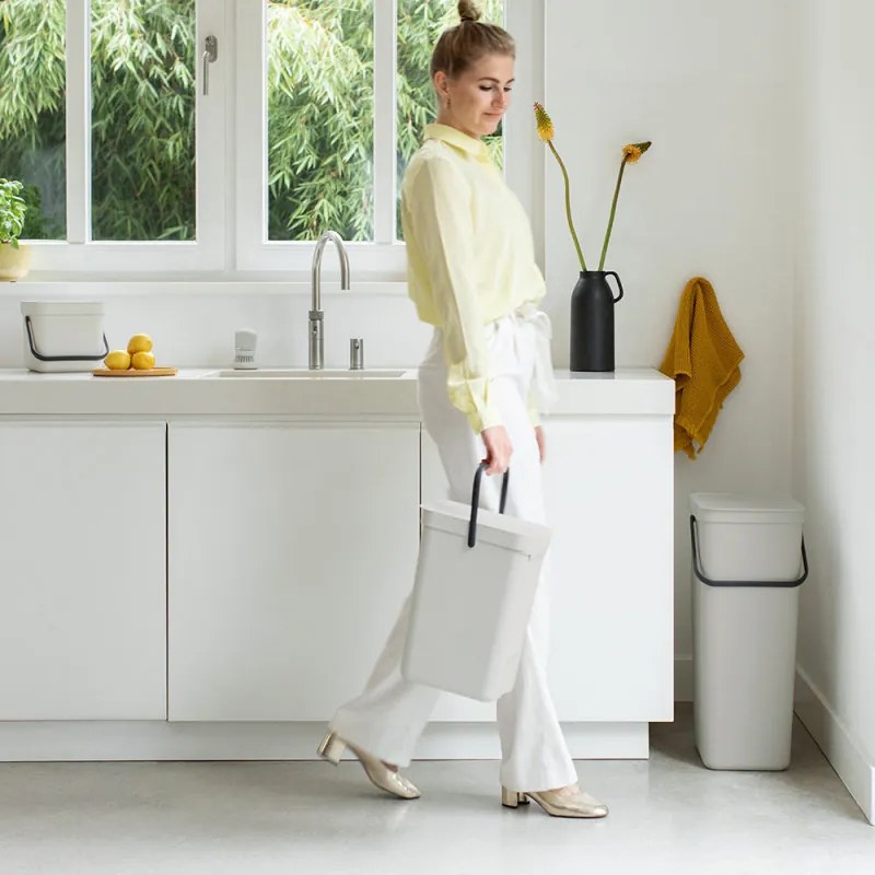 Кош за разделно събиране на боклук Brabantia Sort&Go 1005511, 12 л, Дръжка, Възможност за стенен монтаж, Светлосив