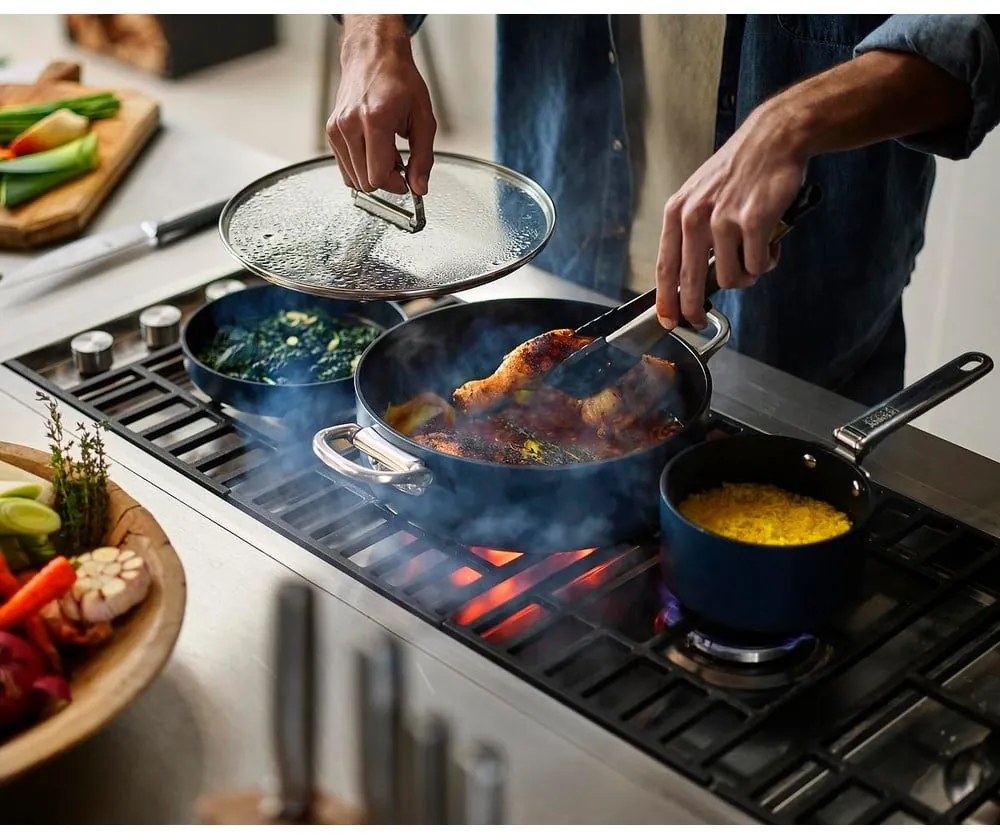 Касерола с капак с керамично покритие подходящо за индукционен котлон Space – Joseph Joseph