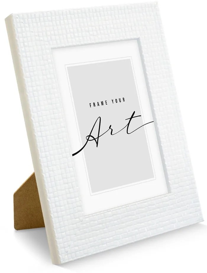 Бяла пластмасова рамка 21x26 cm