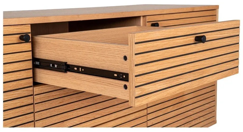 Нисък скрин от декор от дъб в естествен цвят 150x74 cm Kyoto – House Nordic