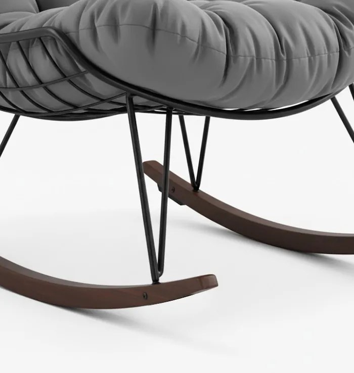 Люлеещ се фотьойл от техноратан с меки възглавници в сиво