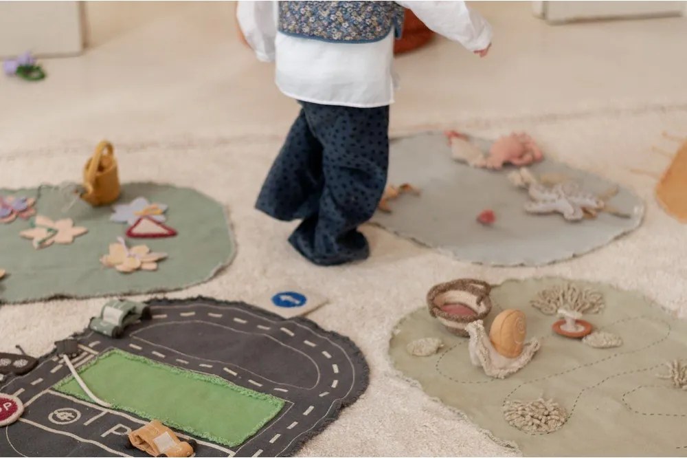 Автомобилна писта Eco City – Lorena Canals