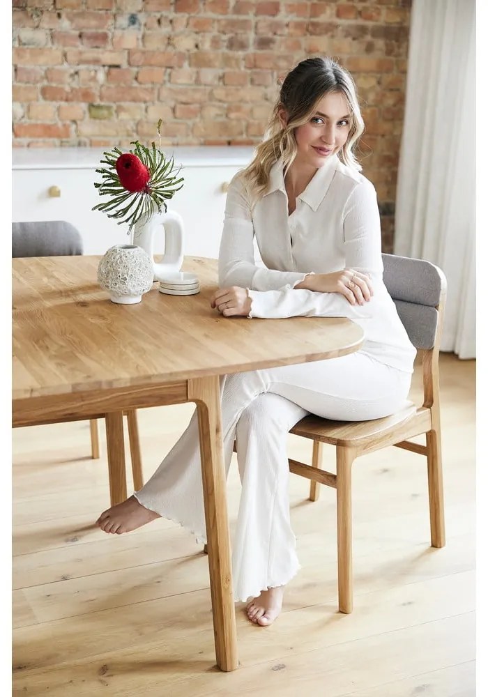 Трапезна маса от масивен дъб в естествен цвят 90x160 cm Twig – The Beds