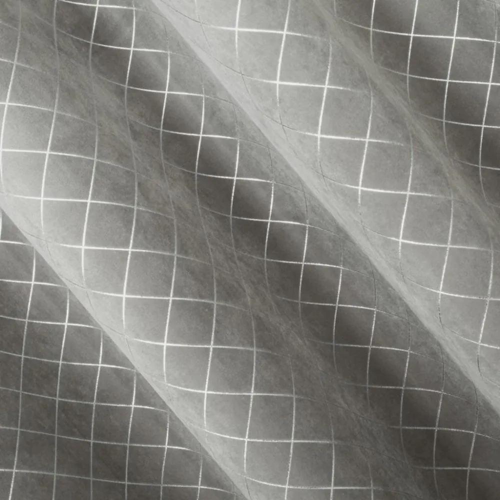 Кадифена едноцветна завеса с геометричен мотив в сиво 140 x 250 cm