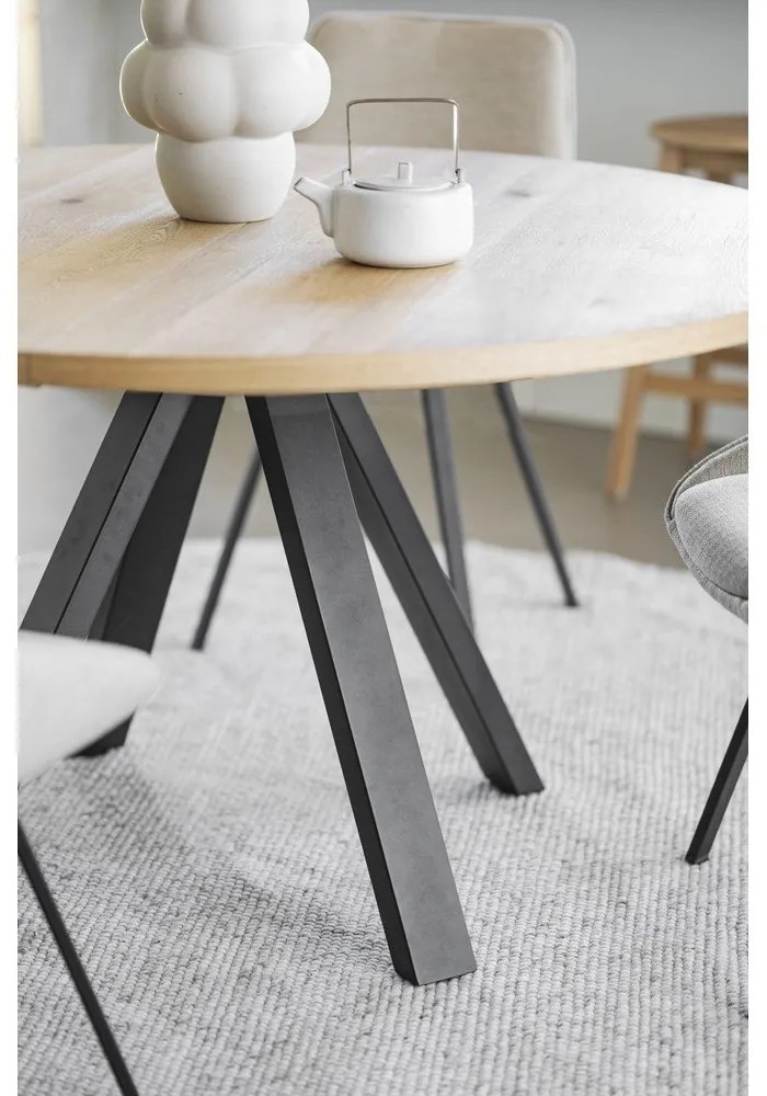 Кръгла сгъваема трапезна маса от декор от дъб в естествен цвят ø 135 cm Maddock – Rowico