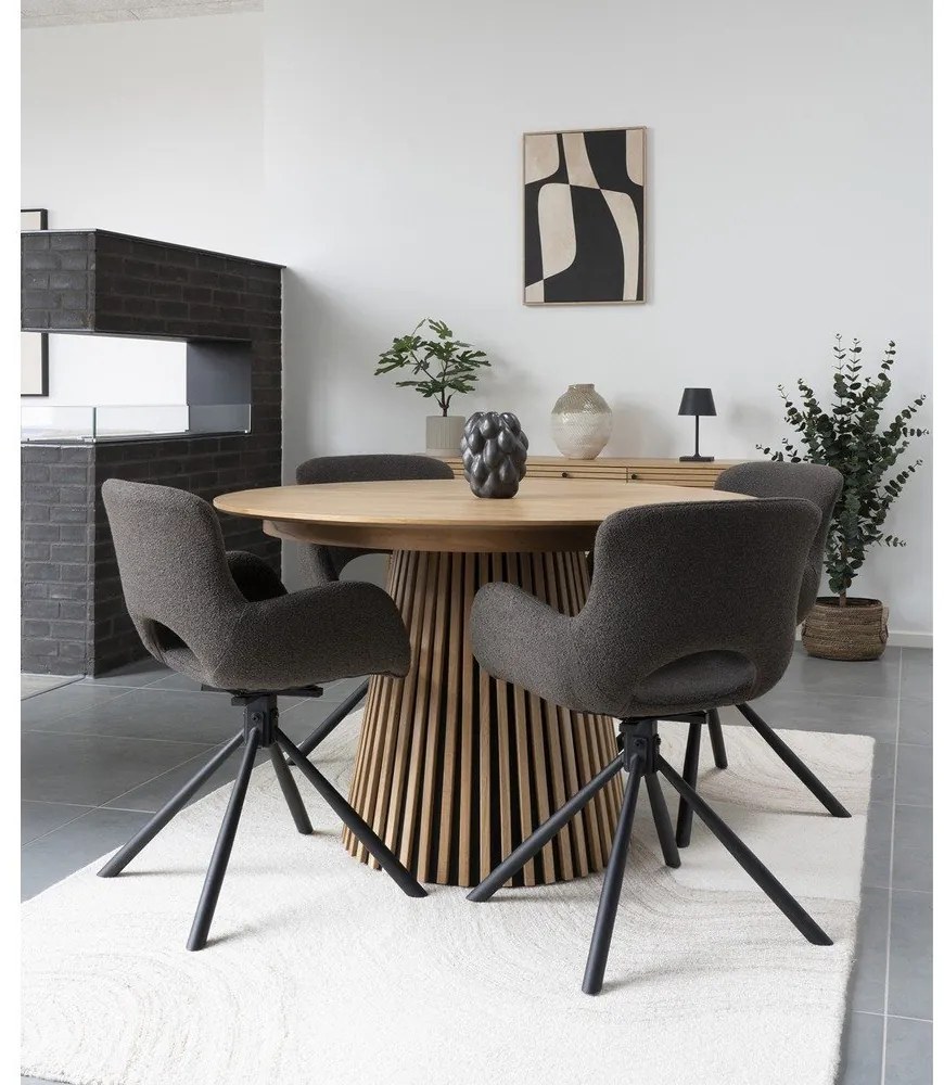 Кафяви тапицирани трапезни столове в комплект с подлакътници 2 бр. Amorim – House Nordic