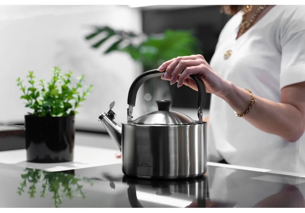 Матиран чайник от неръждаема стомана с бутало , 1,5 л Diamante - Vialli Design