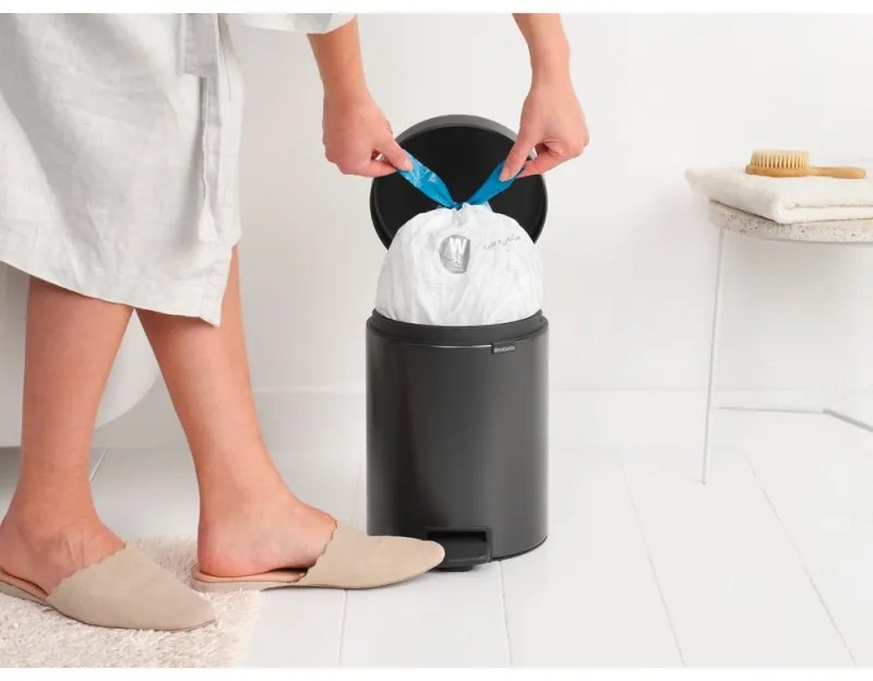 Кош за боклук с педал Brabantia NewIcon 1008838, 5 л, Плавно затваряне, Противоплъзгаща основа, Тъмносив