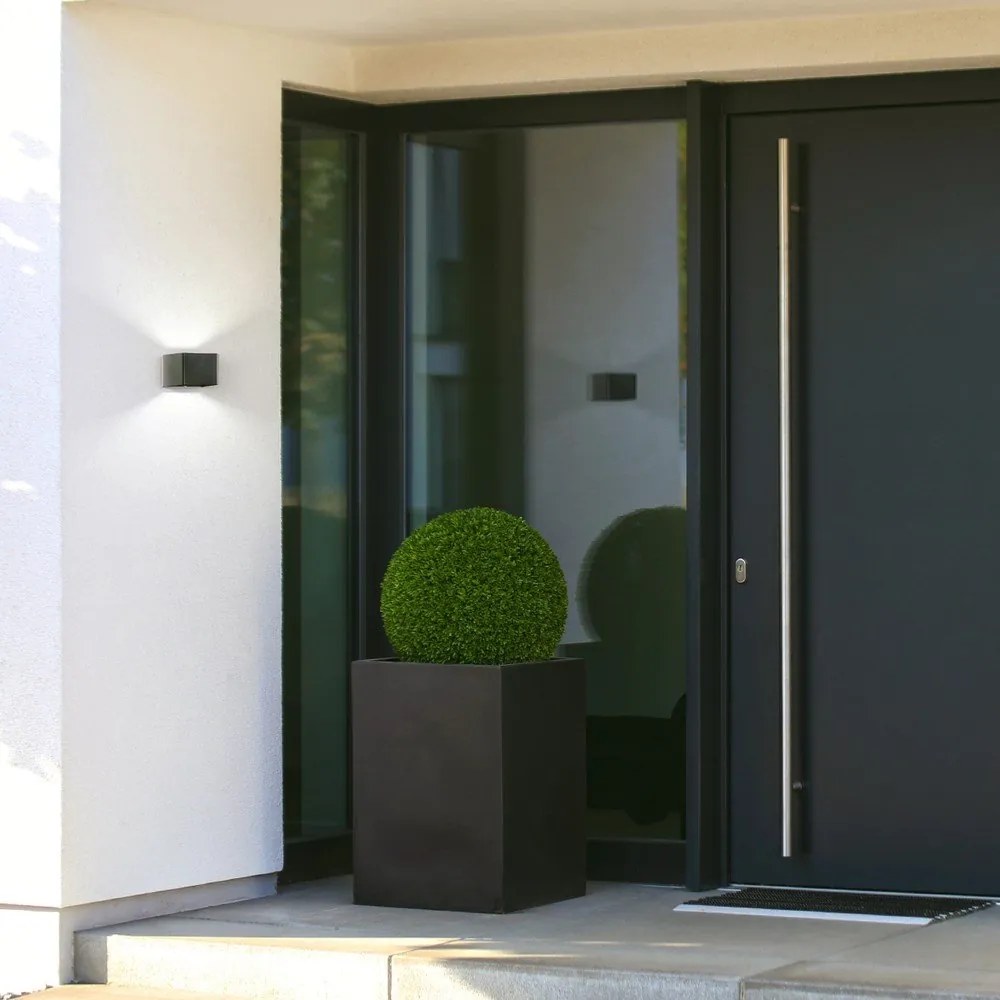 Черна LED стенна лампа Magnetics – Fischer &amp; Honsel