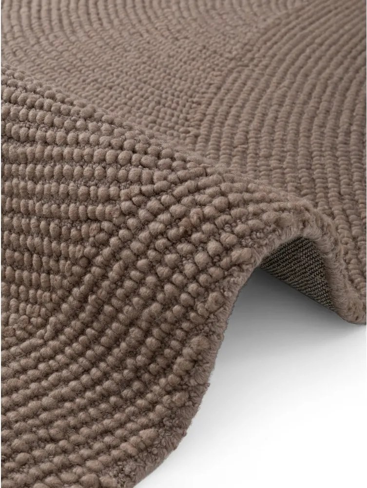 Кафяво-сива ръчно изработена вълнена пътека 80x200 cm Calmio – Hanse Home