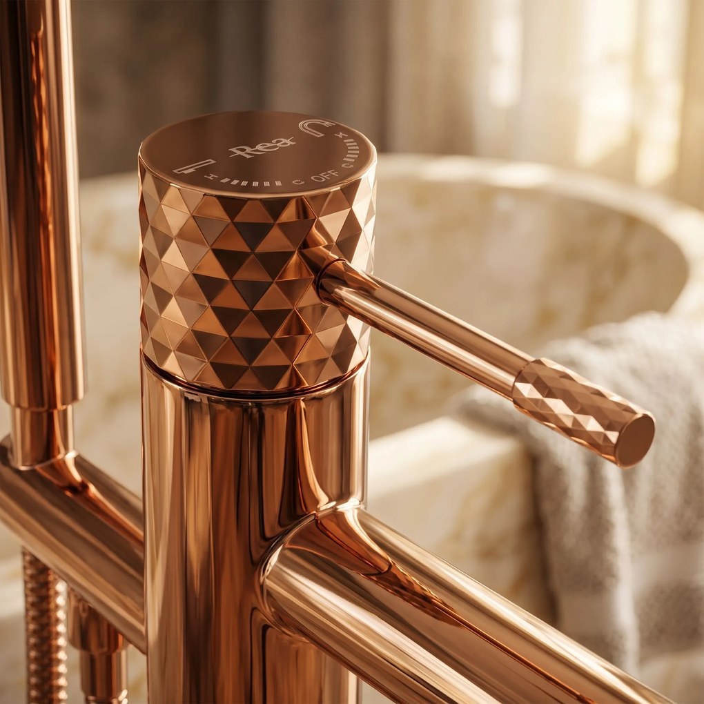 Cмесител-свободно стоящ Rea Lungo Diamond Copper